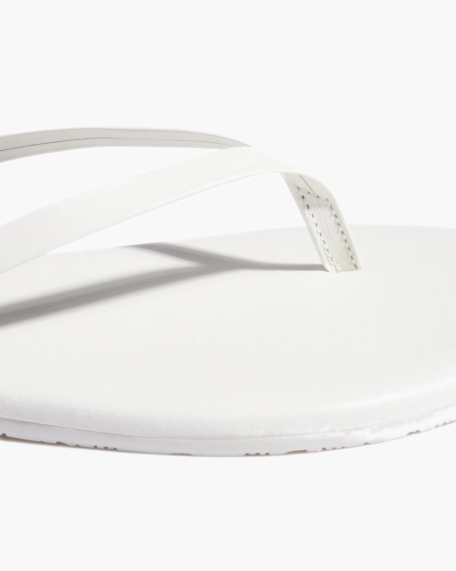 113-lily-pigments-white-1.webp