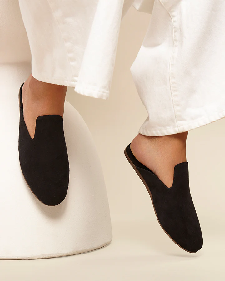 1233-monty-black-1.webp