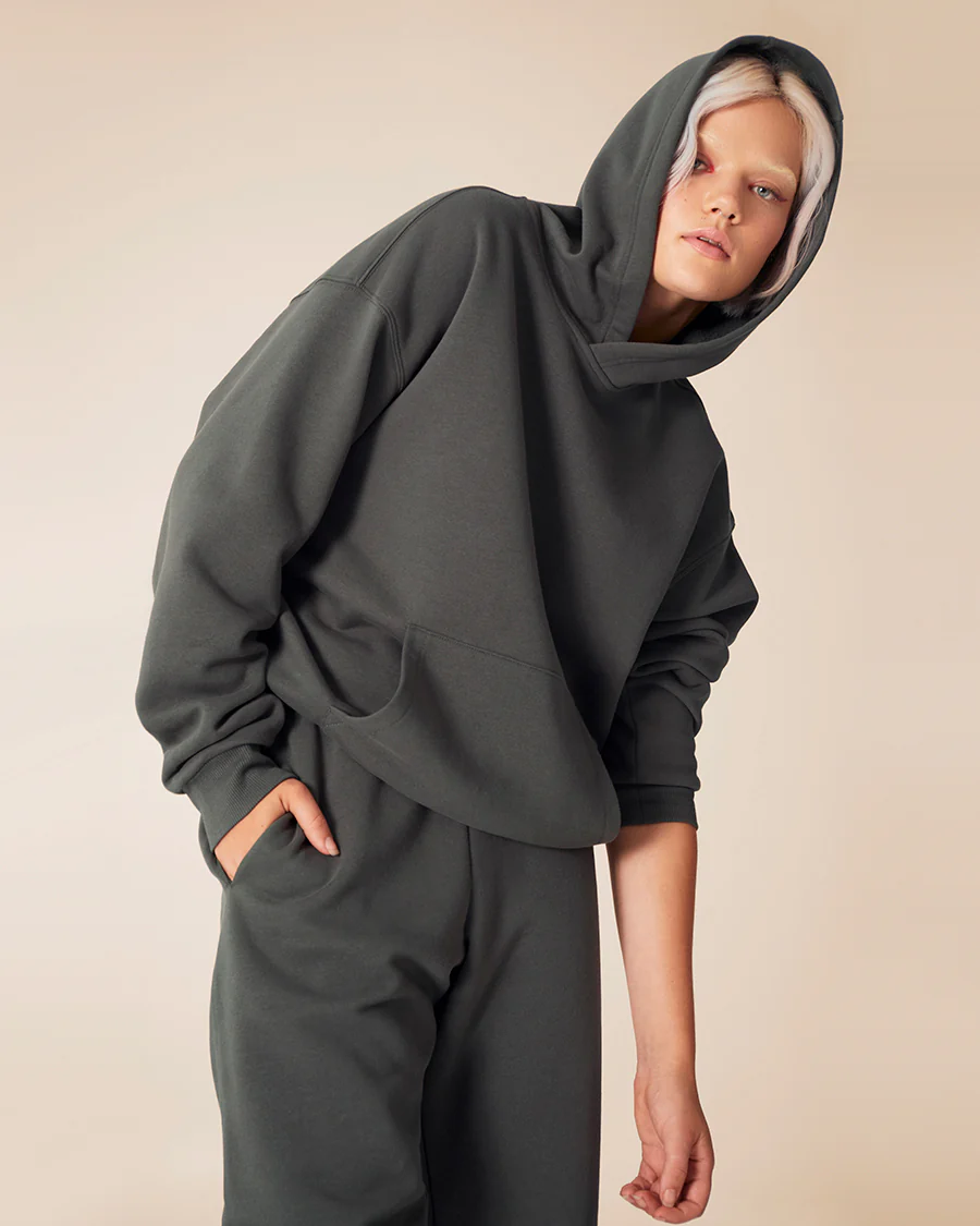 1429-air-whipped-hoodie-forest-1.webp