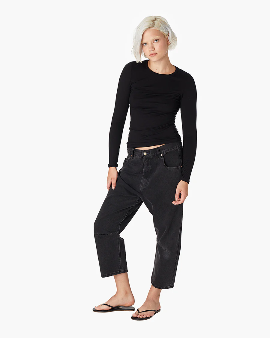 Long Sleeve Stretch Crewneck - Black