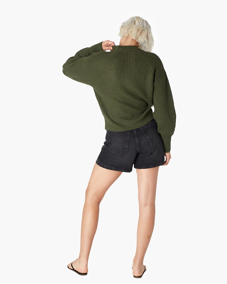 1589-merino-knit-crewneck-moss-1.webp
