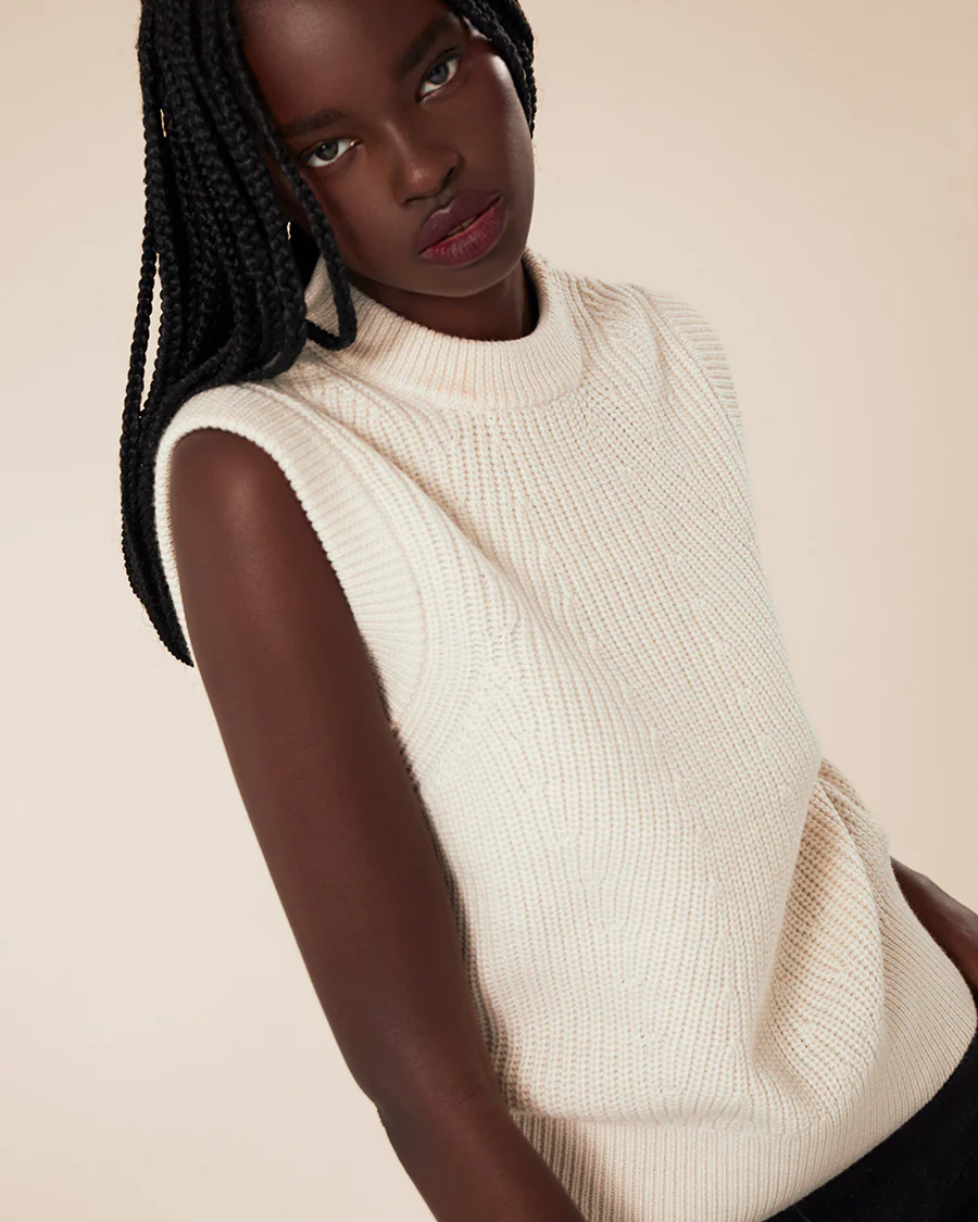 1605-merino-knit-vest-black-1.webp