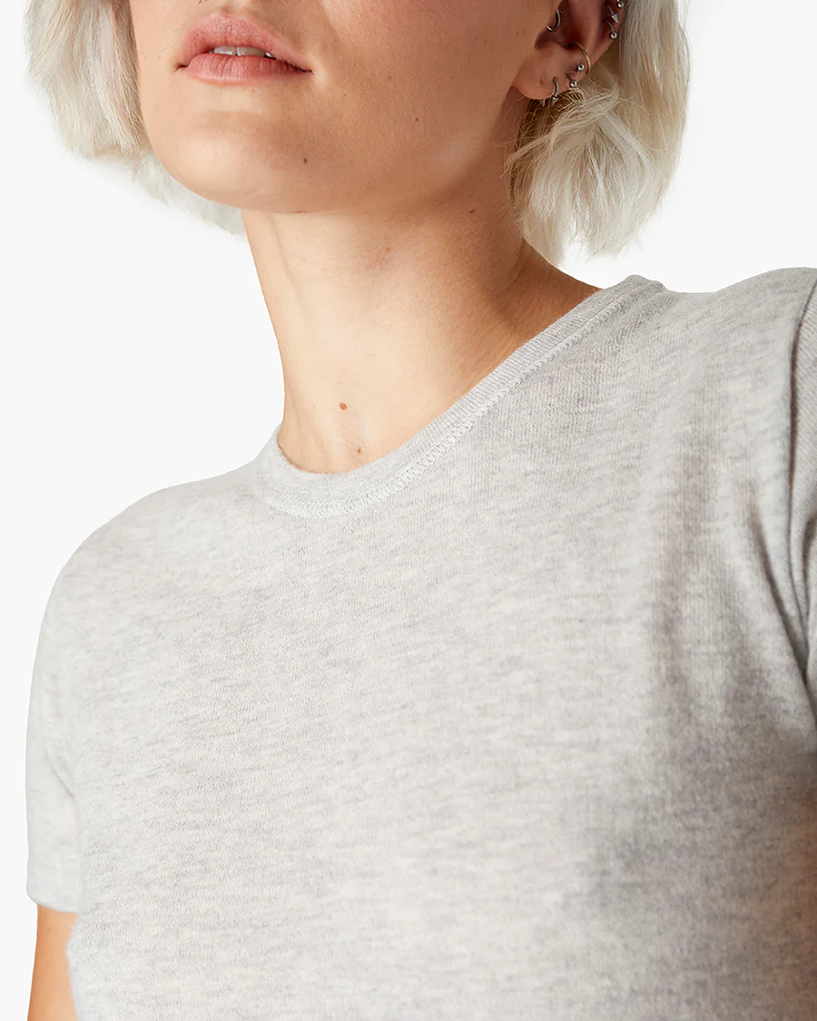1622-cashmere-classic-tee-heather-grey-1.webp