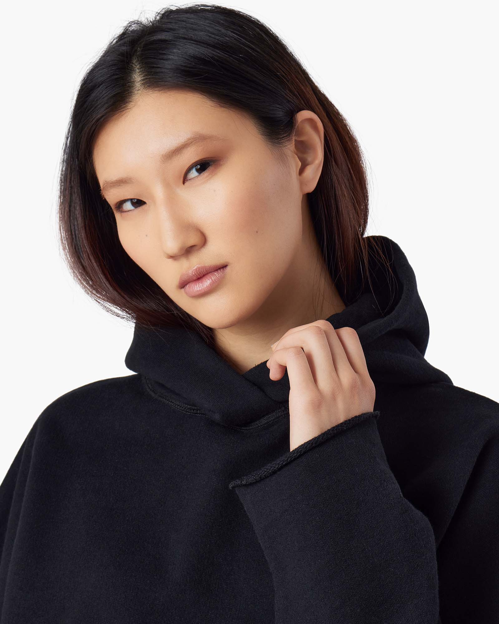 2000-raw-edge-hoodie-black-1.webp