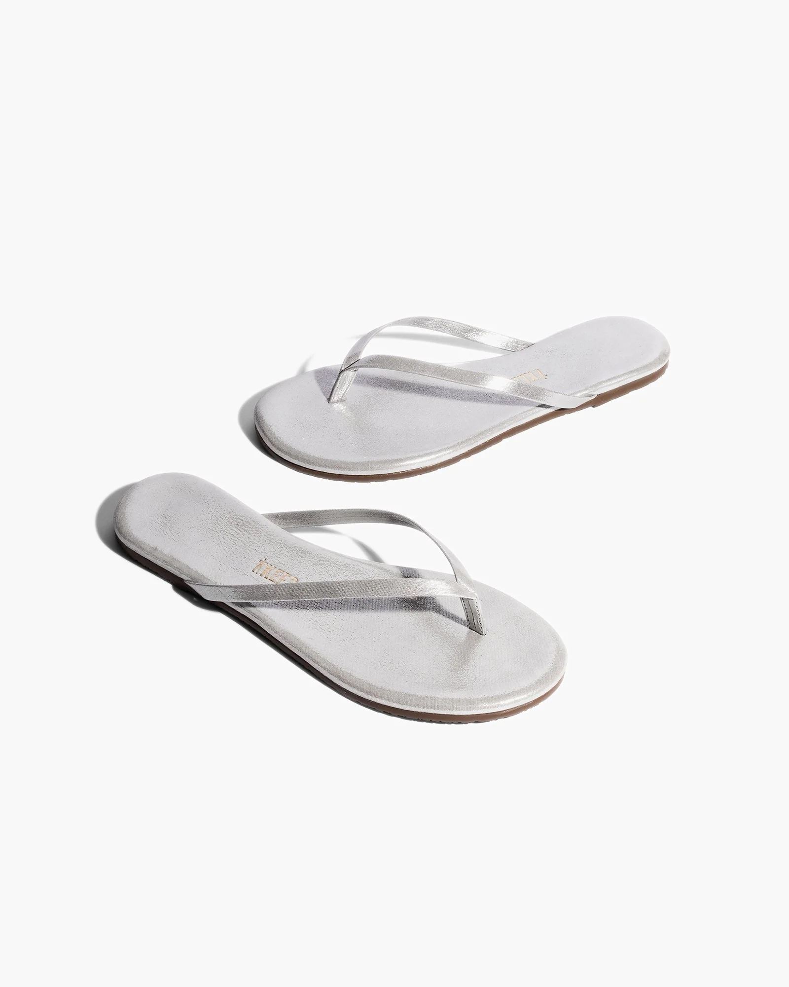 209-lily-glitters-gleam-1.webp