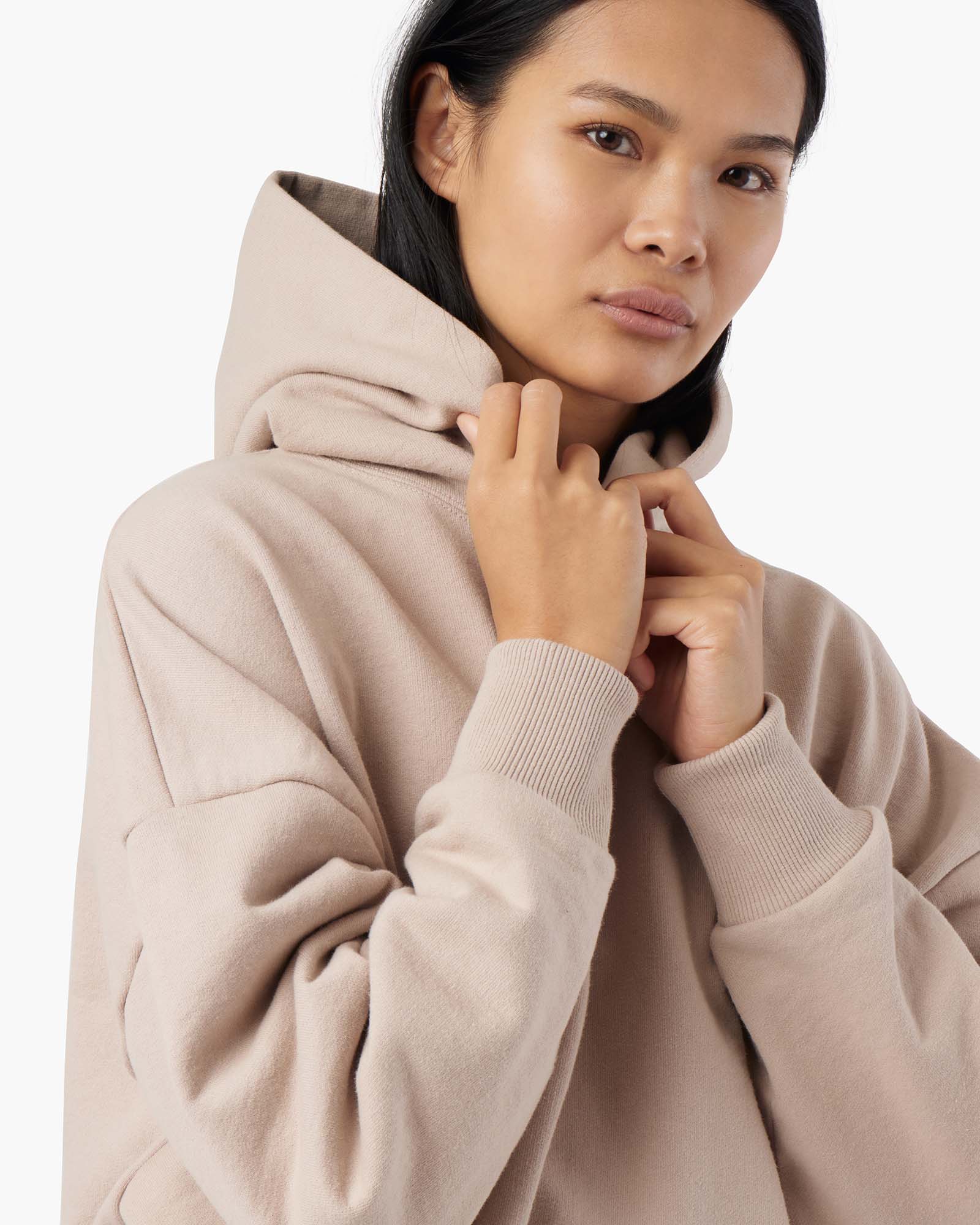 2176-oversized-hoodie-sandy-taupe-1.webp