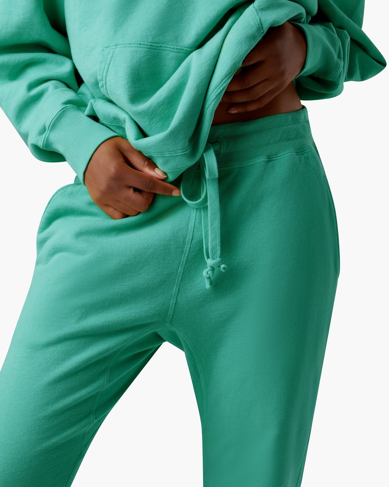 2314-core-sport-jogger-shamrock-1.webp