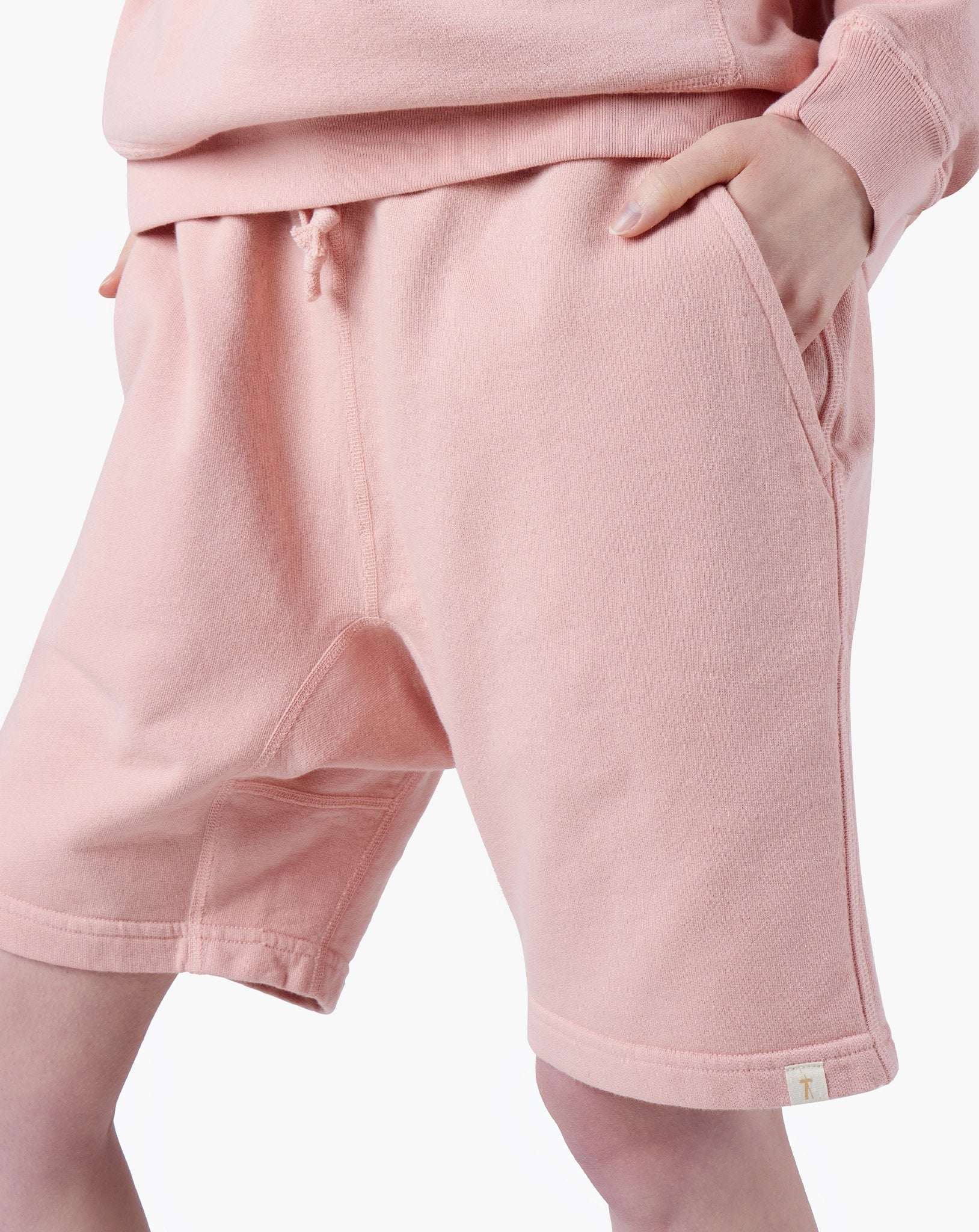 2473-core-short-peachy-pink-1.webp