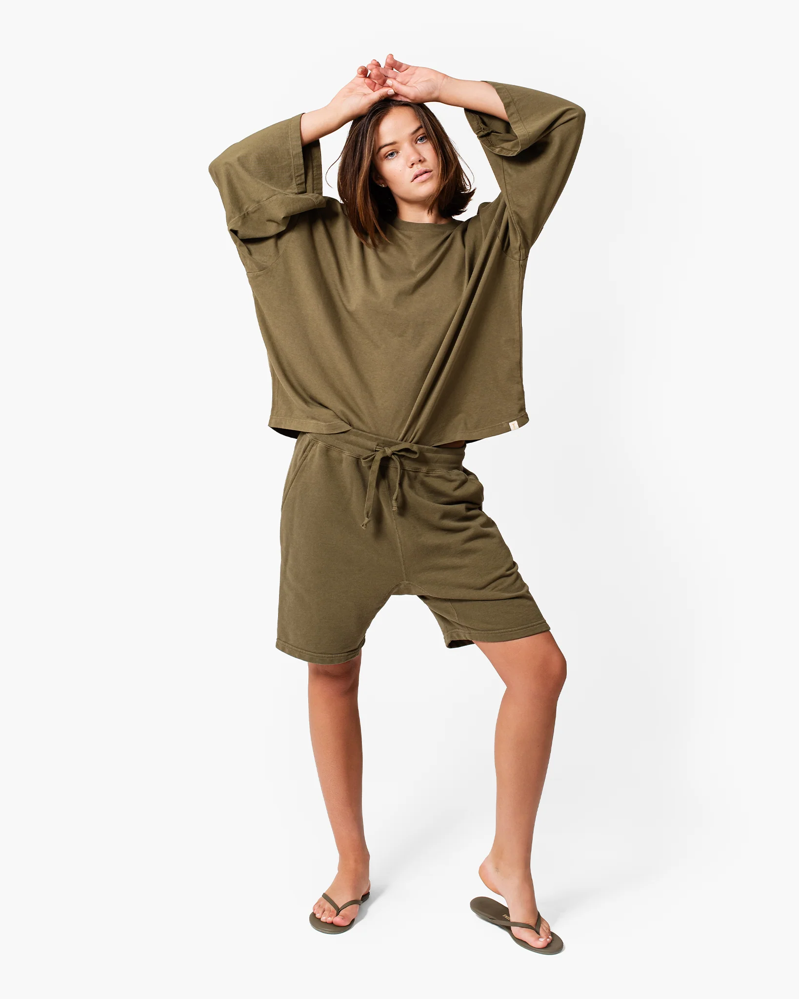 2636-the-longsleeve-tee-1.webp