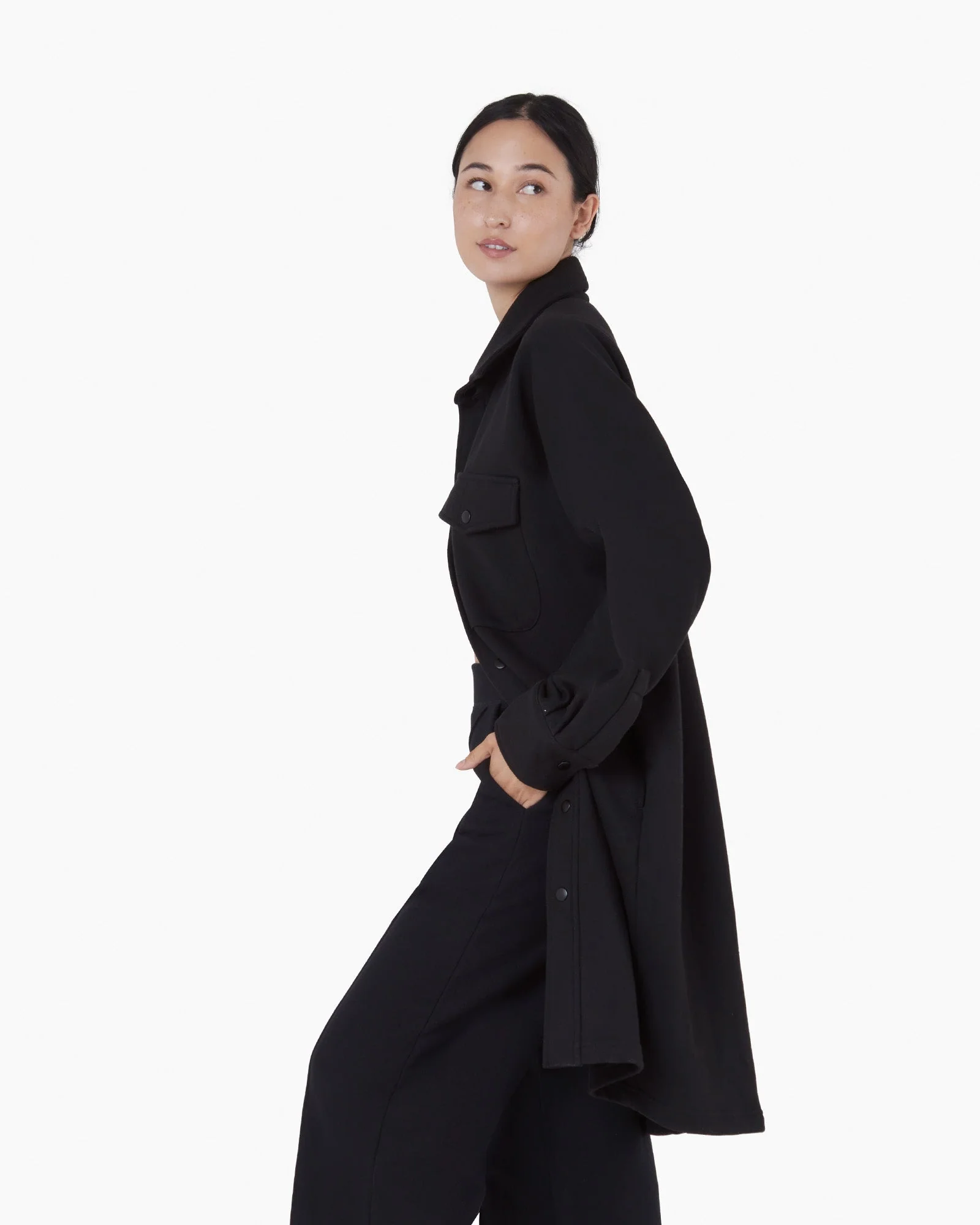 2696-oversized-shirt-jacket-black-1.webp