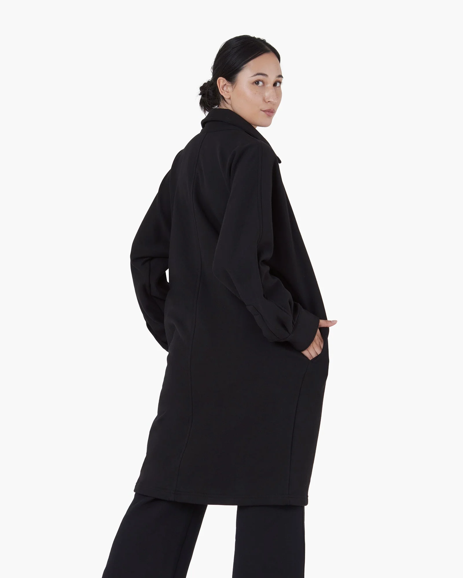 2696-oversized-shirt-jacket-black-1.webp