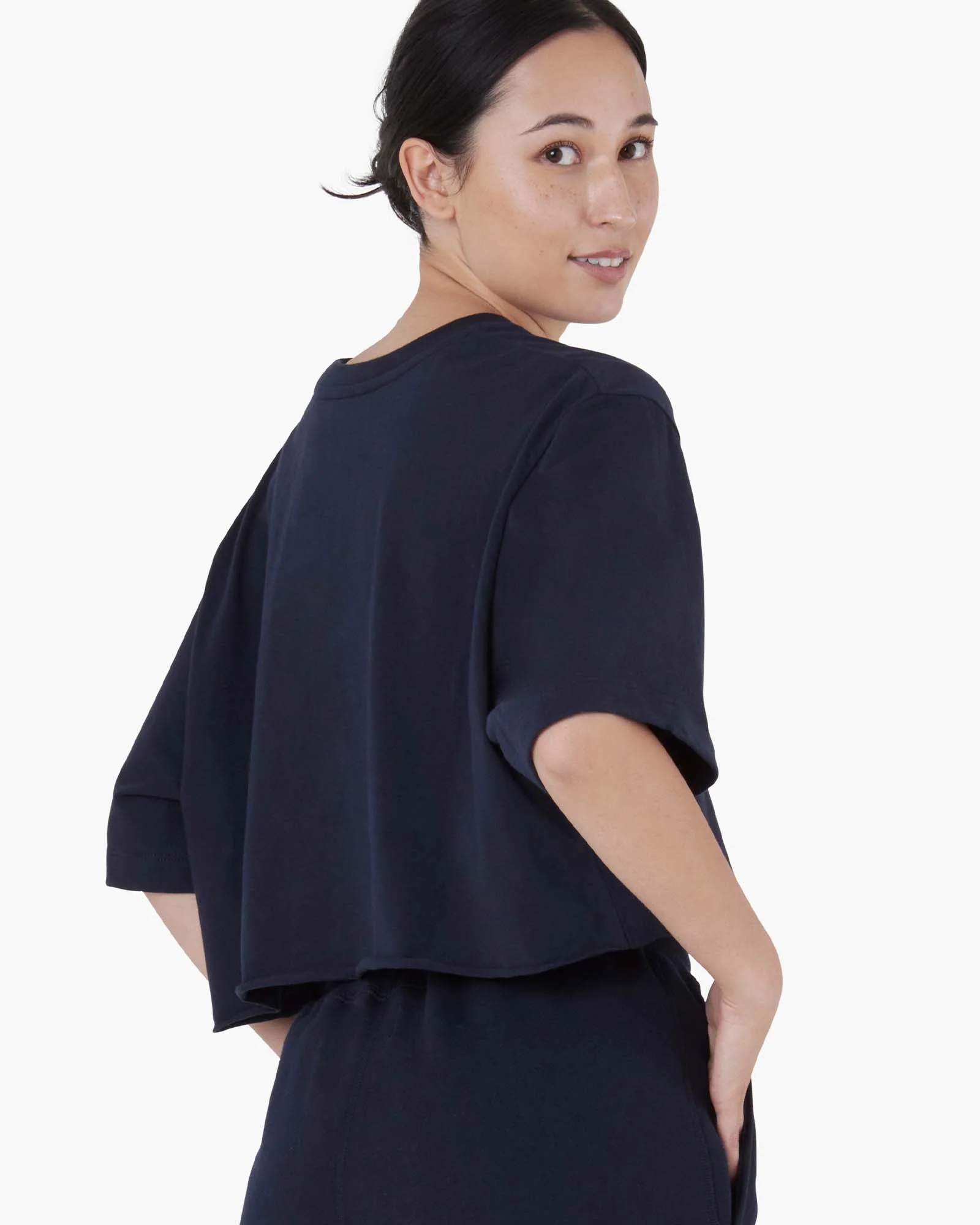 2708-cropped-tee-midnight-navy-1.webp