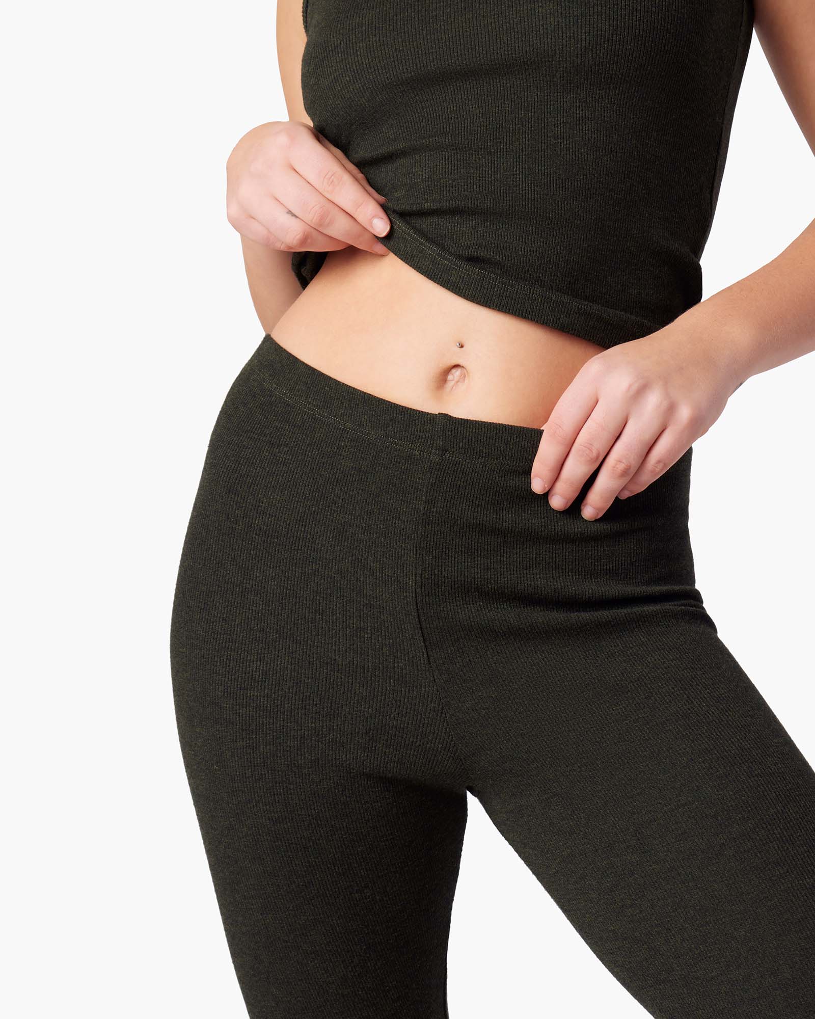 2781-super-rib-legging-moss-1.webp