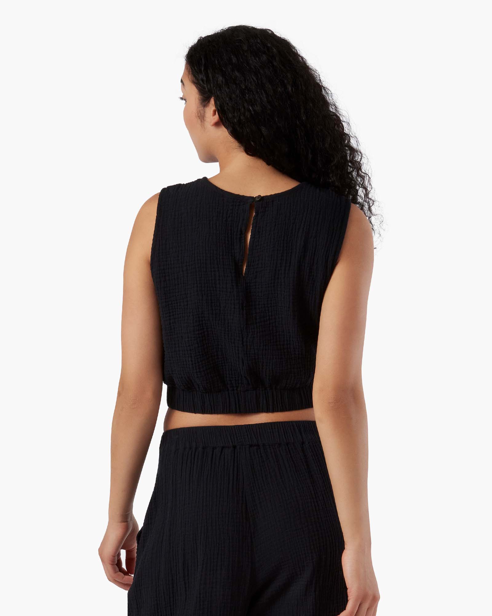 3150-gauze-tank-black-1.webp
