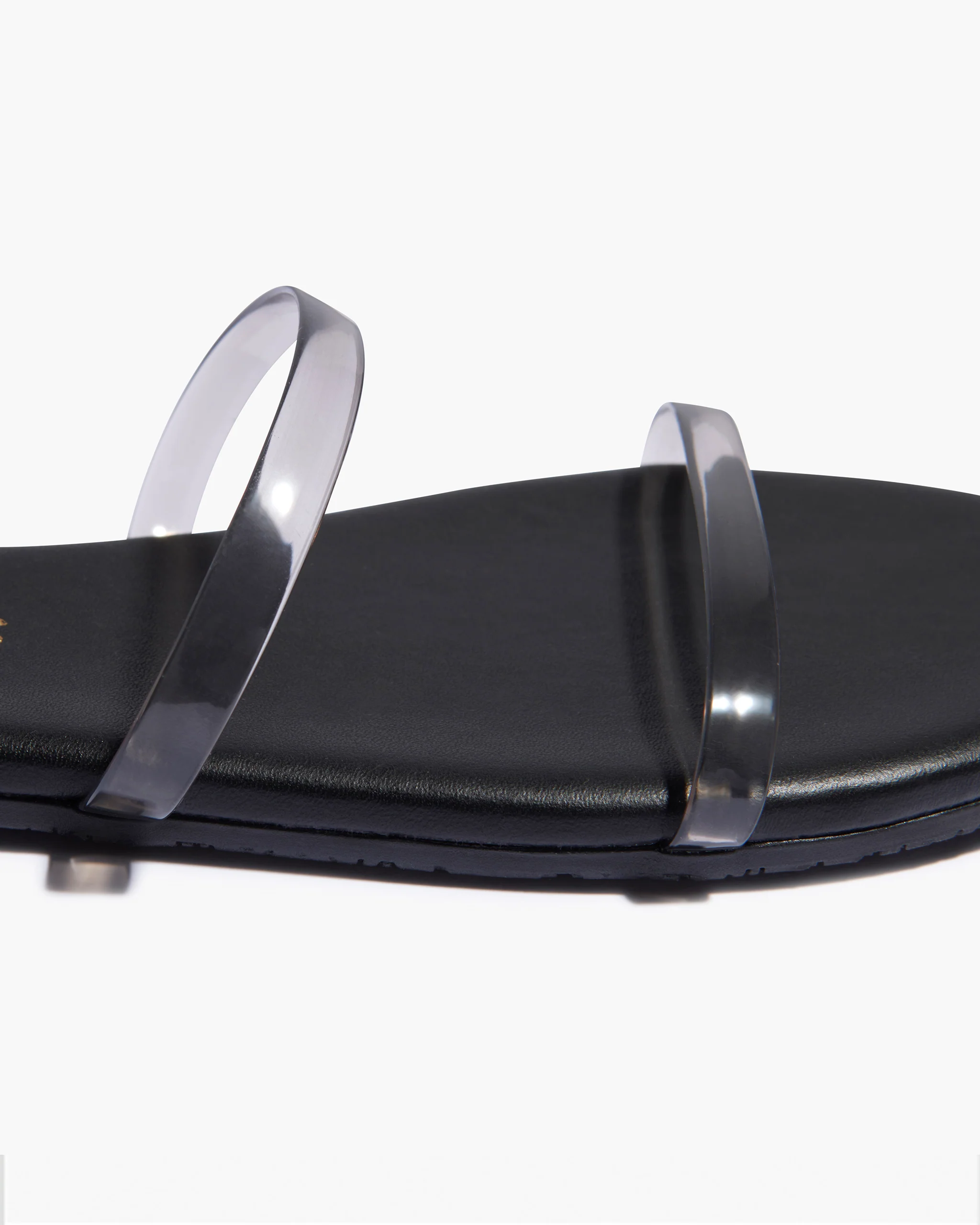 409-gemma-clears-black-1.webp