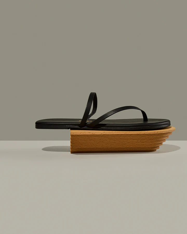 481-sarit-sable-1.webp