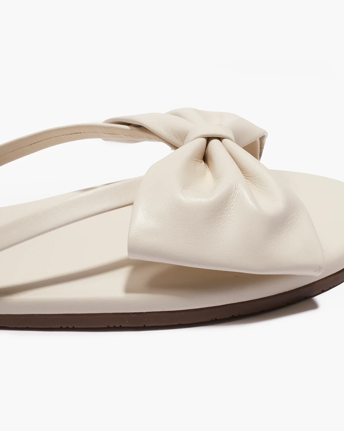 889-lily-oversized-bow-cream-1.webp